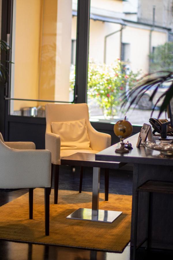 Cavour By Lvg Collection Novare